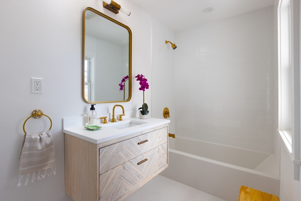 11 Realton Road Boston, MA 02132 - Photo 15 of 21 Gallery Image 15