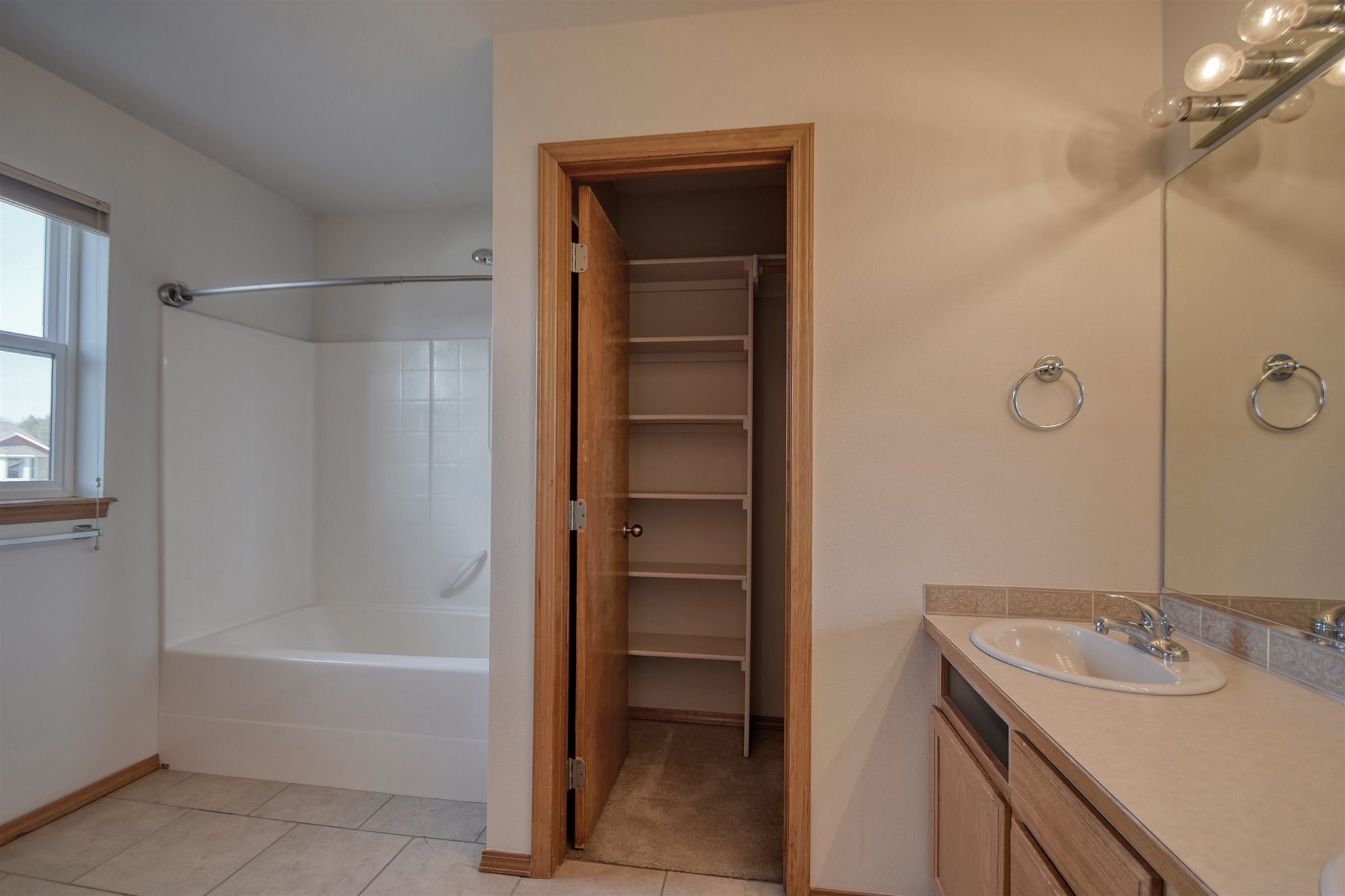 18014 Astor Court Colbert, WA 99005 - Photo 11 of 31 Gallery Image 11