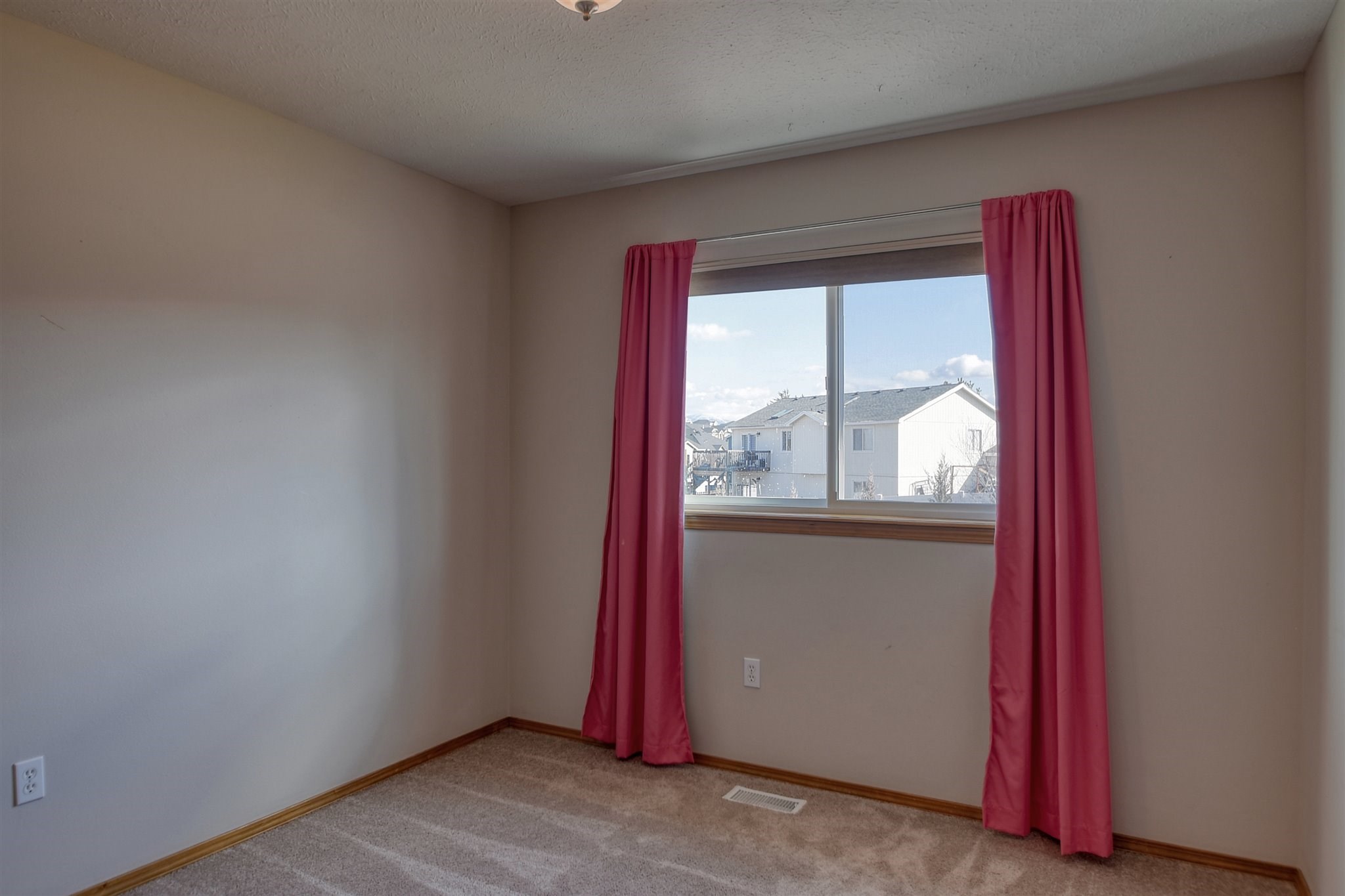 18014 Astor Court Colbert, WA 99005 - Photo 13 of 31 Gallery Image 13