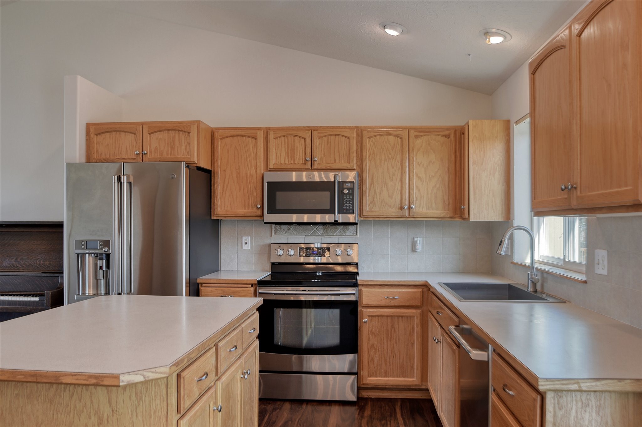 18014 Astor Court Colbert, WA 99005 - Photo 5 of 31 Gallery Image 5