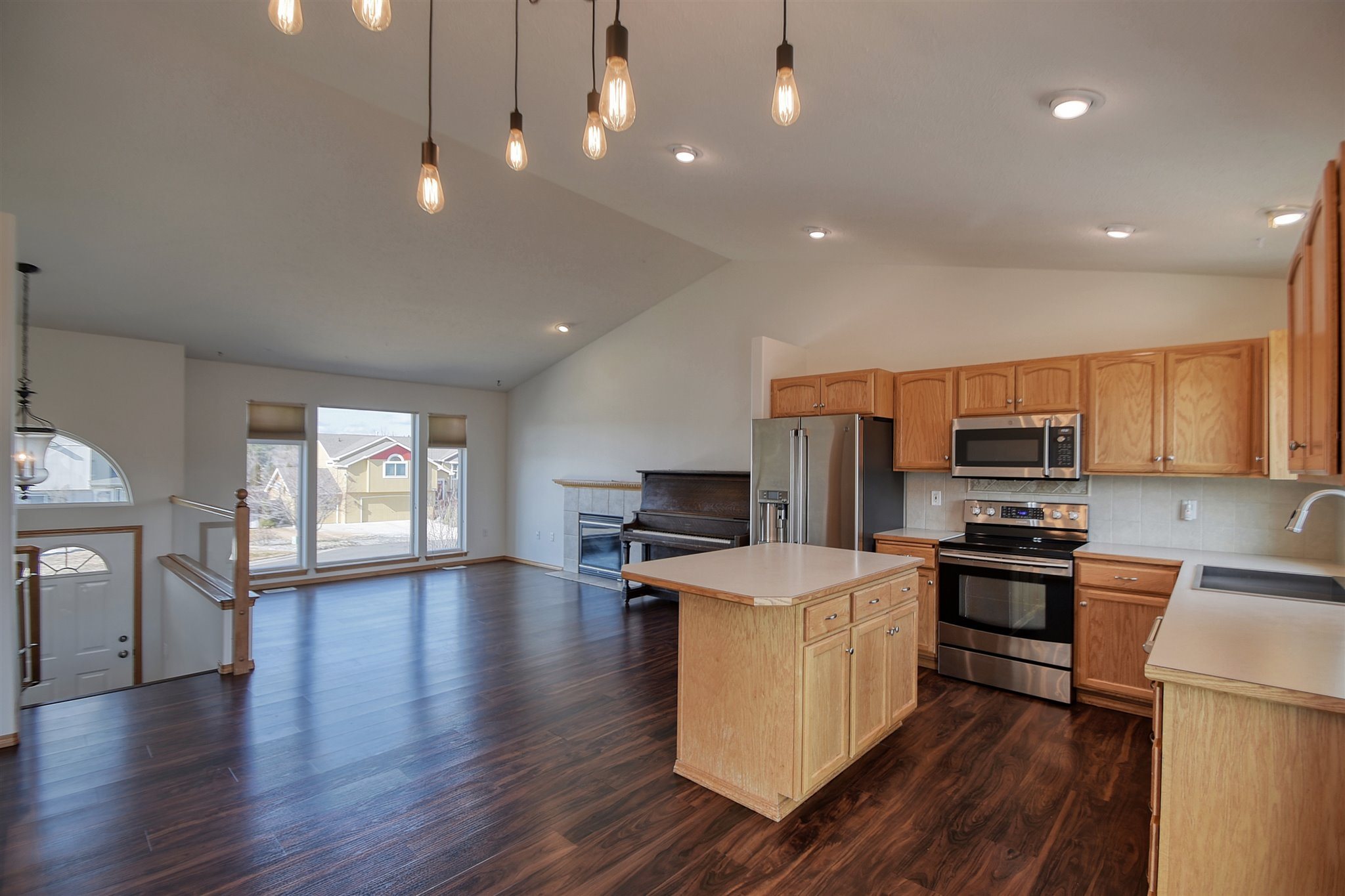 18014 Astor Court Colbert, WA 99005 - Photo 6 of 31 Gallery Image 6