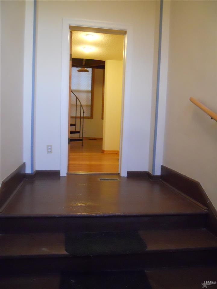 15720 Antwerp Road Grabill, IN 46741 - Photo 5 of 17