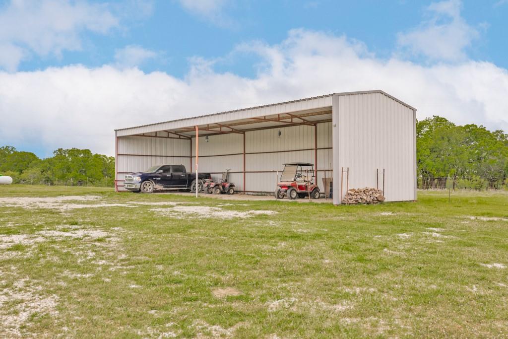 4316 Leona Road Bowie, TX 76230 - Photo 23 of 36