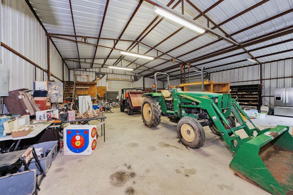 4316 Leona Road Bowie, TX 76230 - Photo 25 of 36