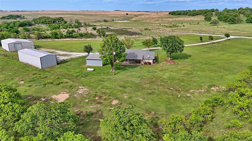 4316 Leona Road Bowie, TX 76230 - Photo 34 of 36