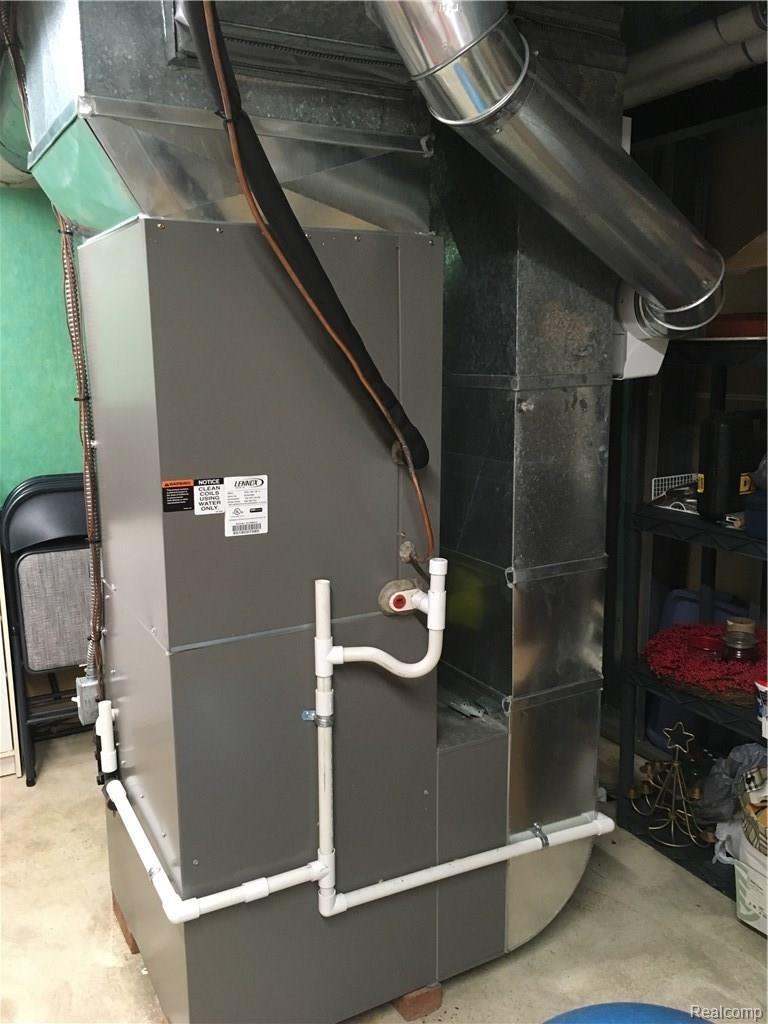 703 Whitney Drive Rochester, MI 48307 - Photo 43 of 46 New furnace and air in 2013