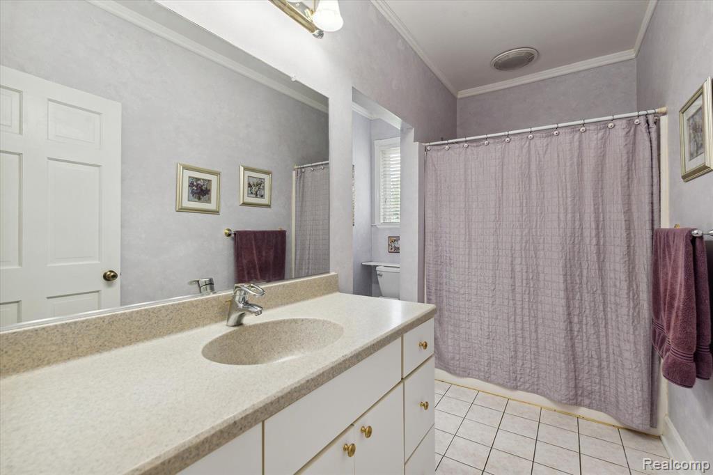 48803 Cherry Hill Road Canton, MI 48188 - Photo 33 of 97