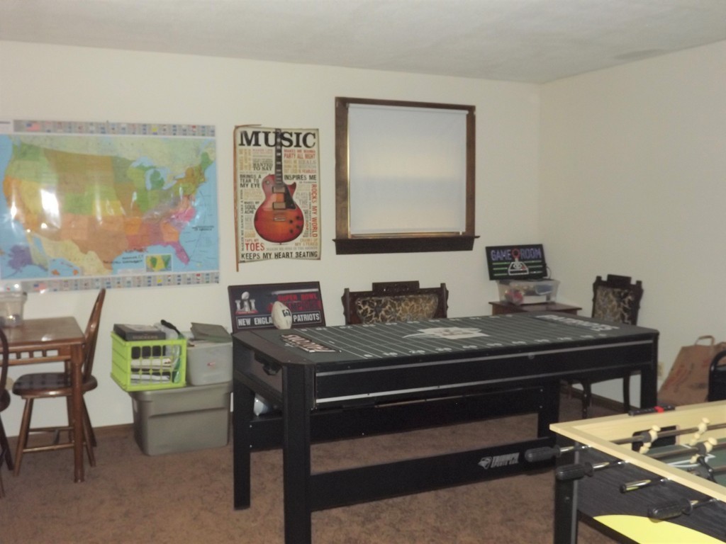 115 Laurel Road Wilbraham, MA 01095 - Photo 6 of 7 Gallery Image 6