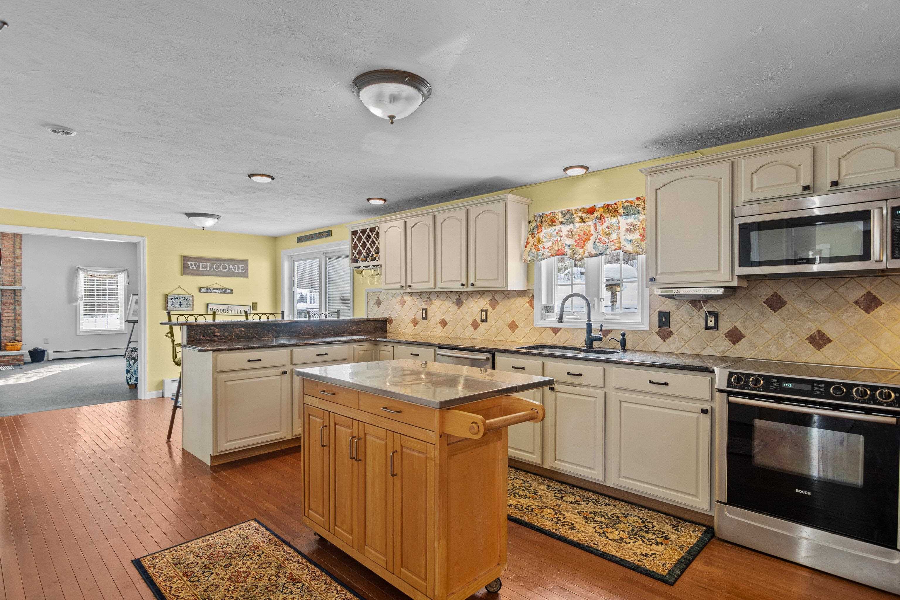 1031 River Road Weare, NH 03281 - Photo 5 of 40 Gallery Image 5