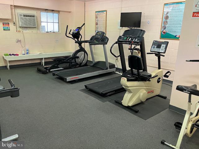 7900 Old York Road, Unit 906A Elkins Park, PA 19027 - Photo 40 of 42 a room with gym equipment