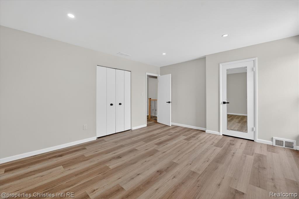 32651 Five Mile Road, Unit 15 Livonia, MI 48154 - Photo 30 of 44