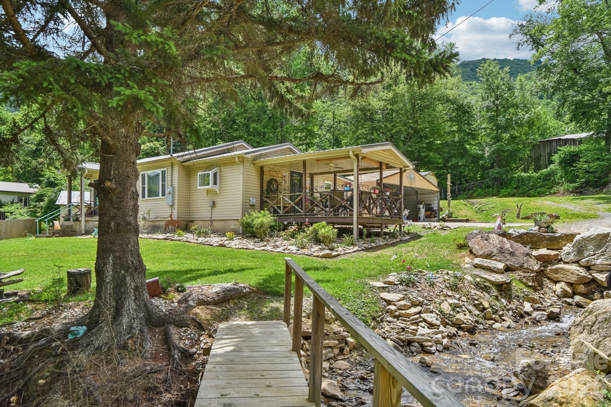 19 Lockman Road Maggie Valley, NC 28751 - Photo 1 of 31