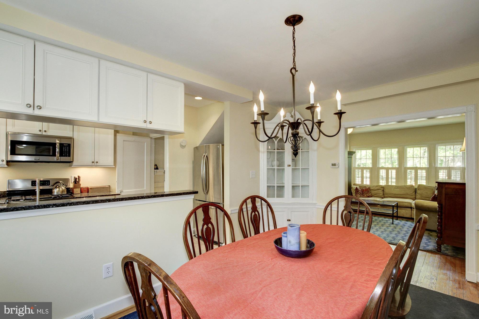4418 Reservoir Road Northwest Washington, DC 20007 - Photo 6 of 24 Dining Room