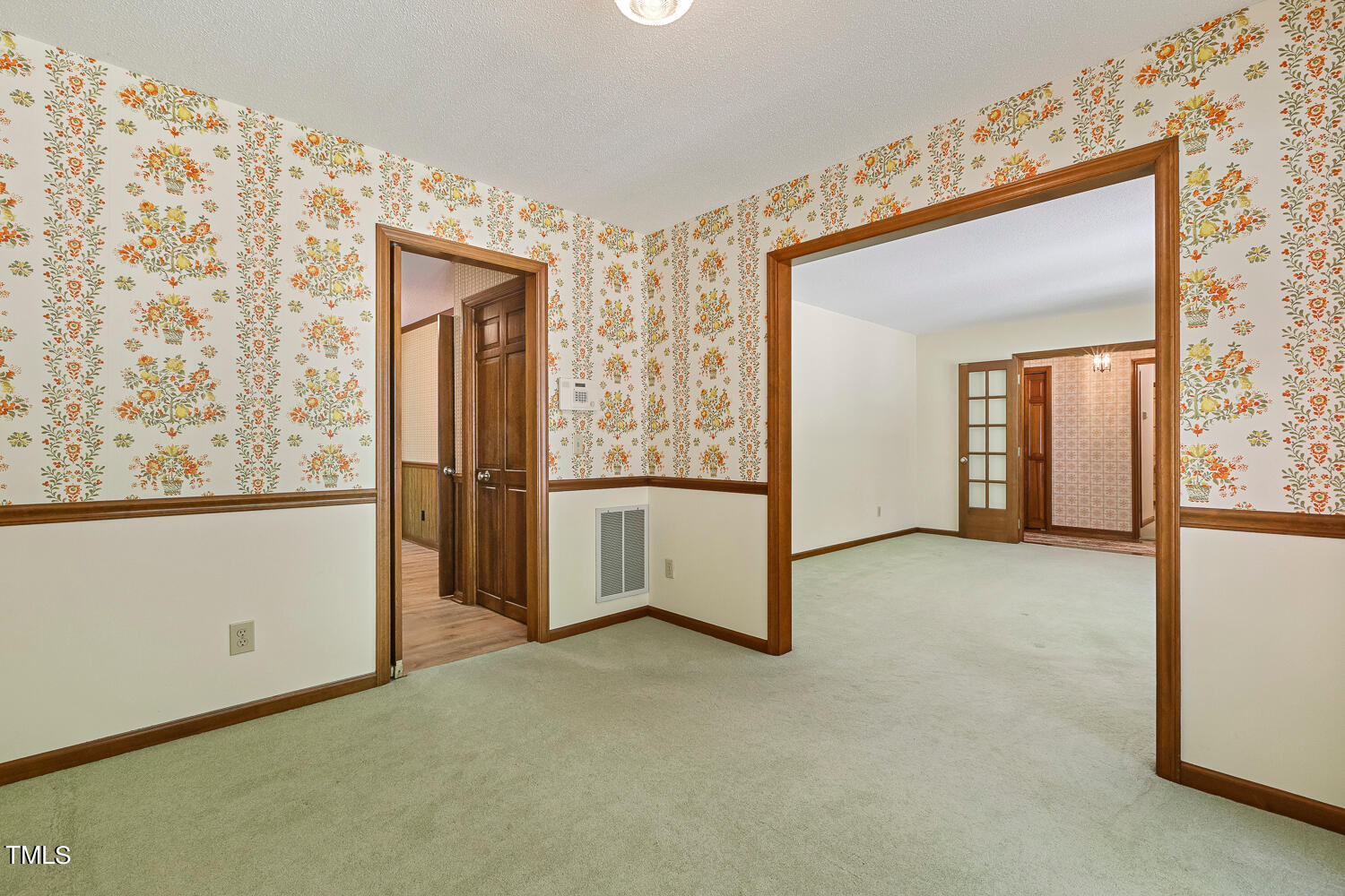 6013 Splitrock Trail Apex, NC 27539 - Photo 12 of 53 a view of an empty room with a window