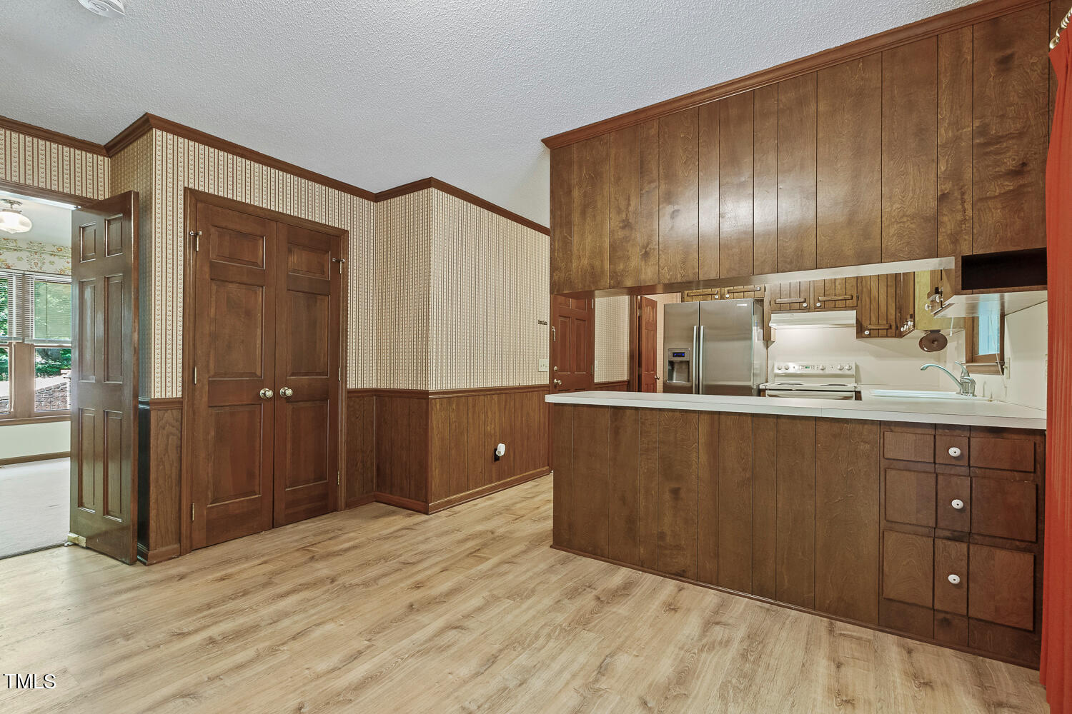 6013 Splitrock Trail Apex, NC 27539 - Photo 20 of 53 a bathroom with a sink and a mirror
