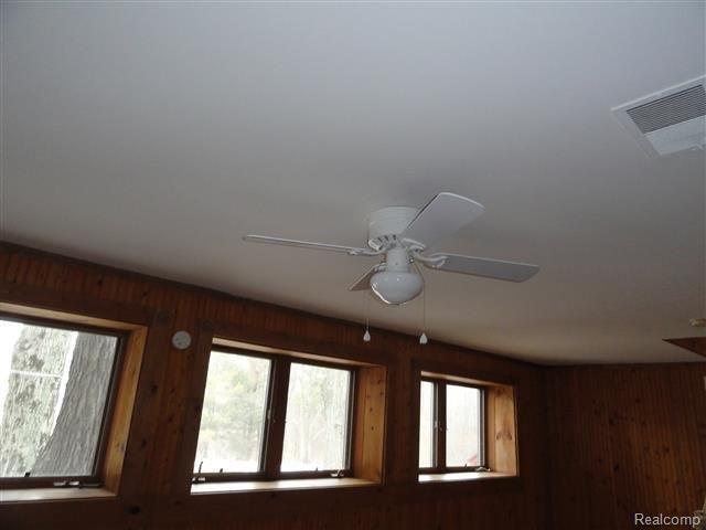 508 White Road Columbiaville, MI 48421 - Photo 21 of 25 windows.JPG