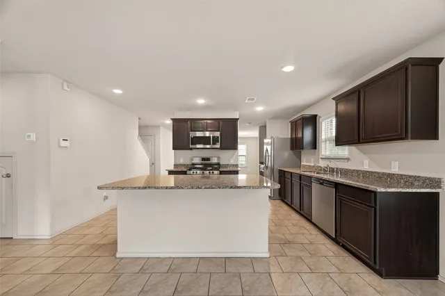 $2,450 | 23506 Umbrella Pine Drive, Tomball, TX 77375