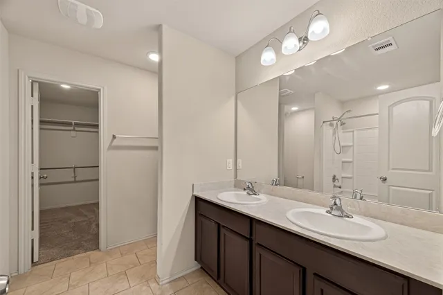 $2,450 | 23506 Umbrella Pine Drive, Tomball, TX 77375