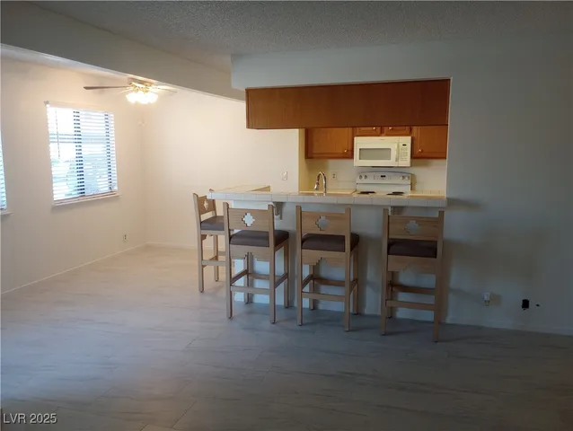 $1,495 | 3375 East Tompkins Avenue, Unit 110, Las Vegas, NV 89121