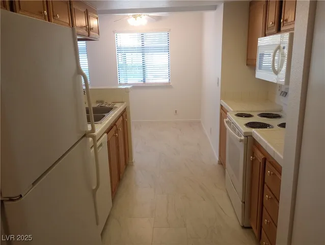 $1,495 | 3375 East Tompkins Avenue, Unit 110, Las Vegas, NV 89121