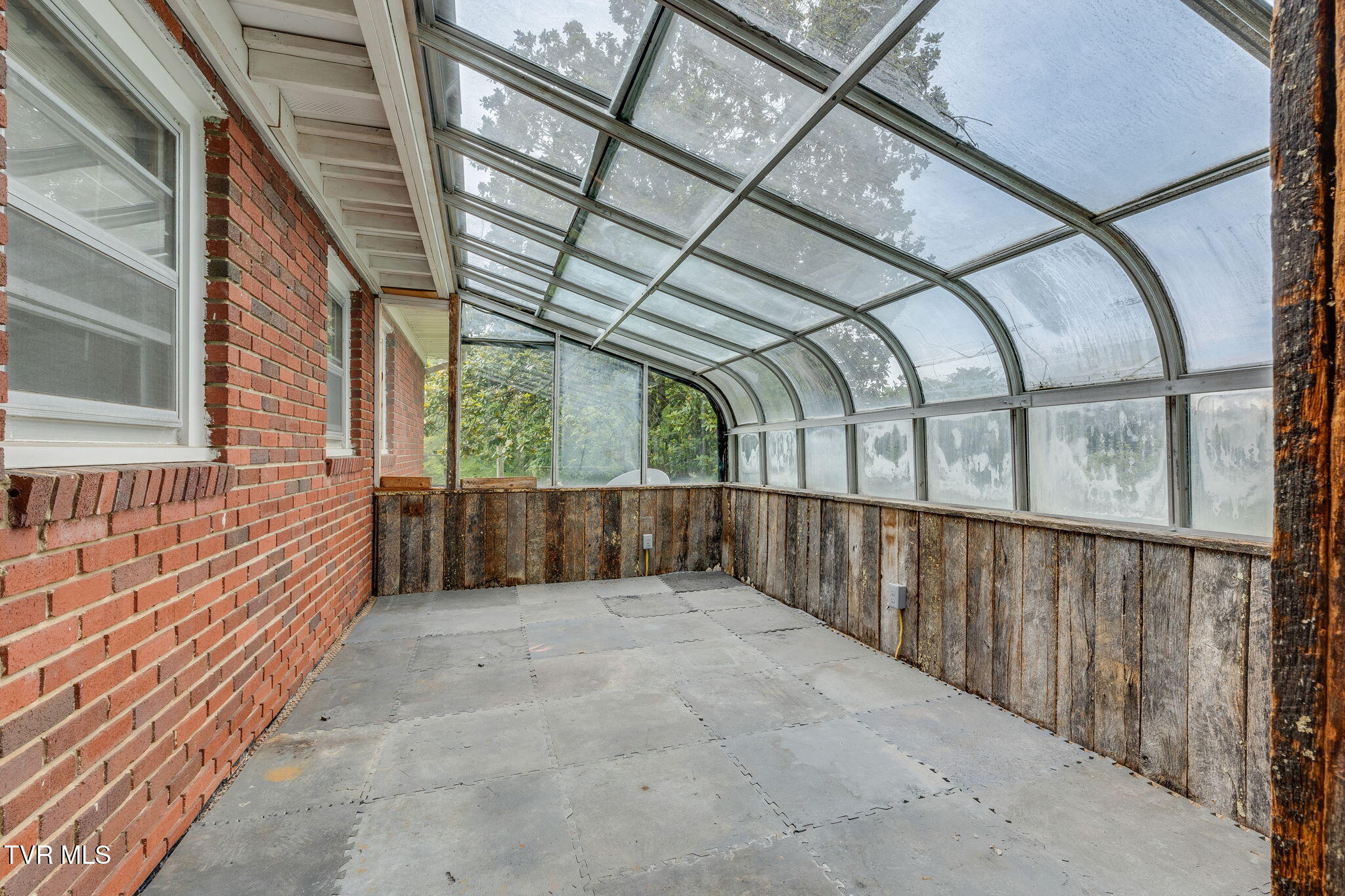 899 Huffine Road Johnson City, TN 37604 - Photo 33 of 41 036