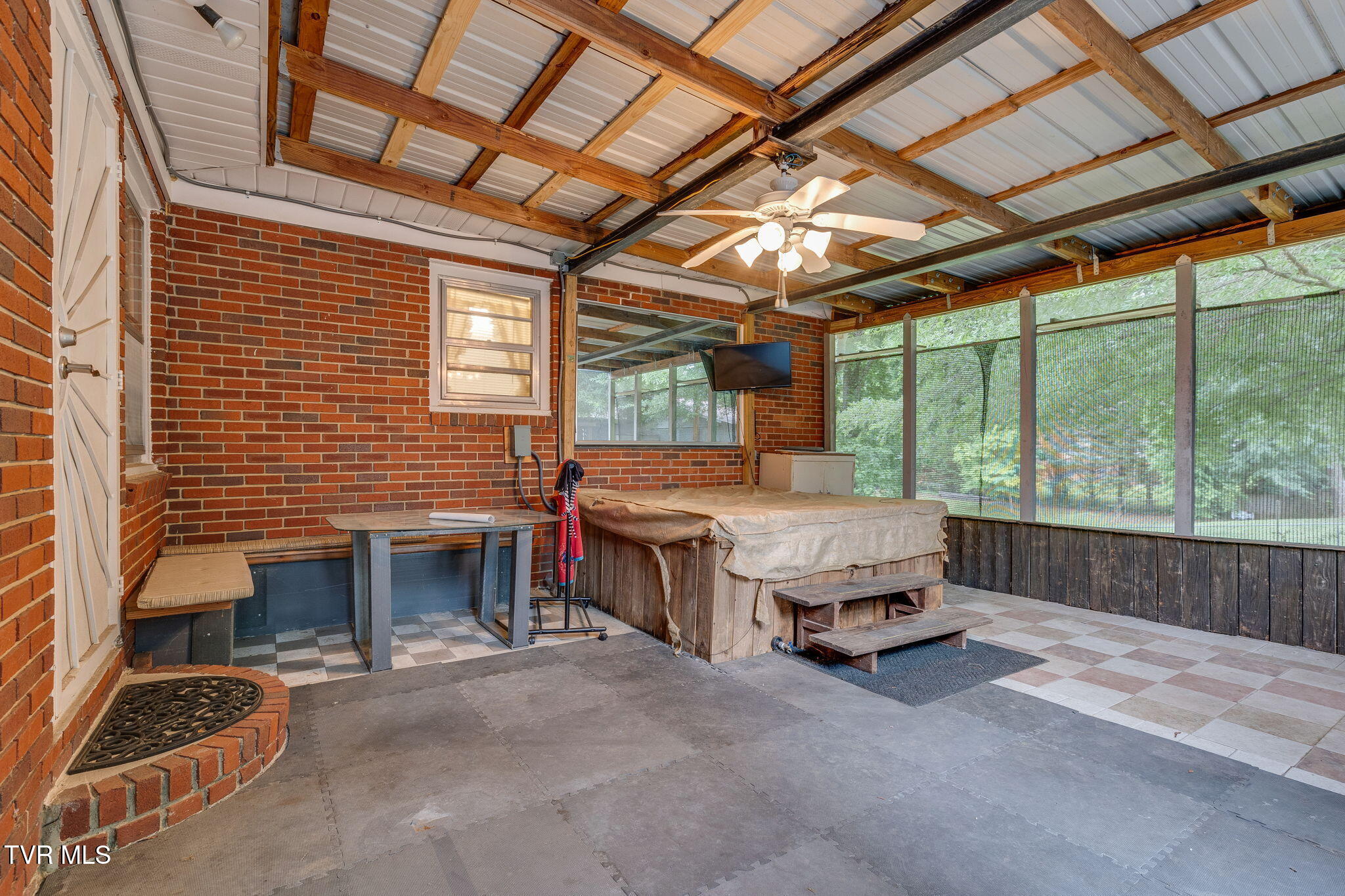 899 Huffine Road Johnson City, TN 37604 - Photo 34 of 41 037