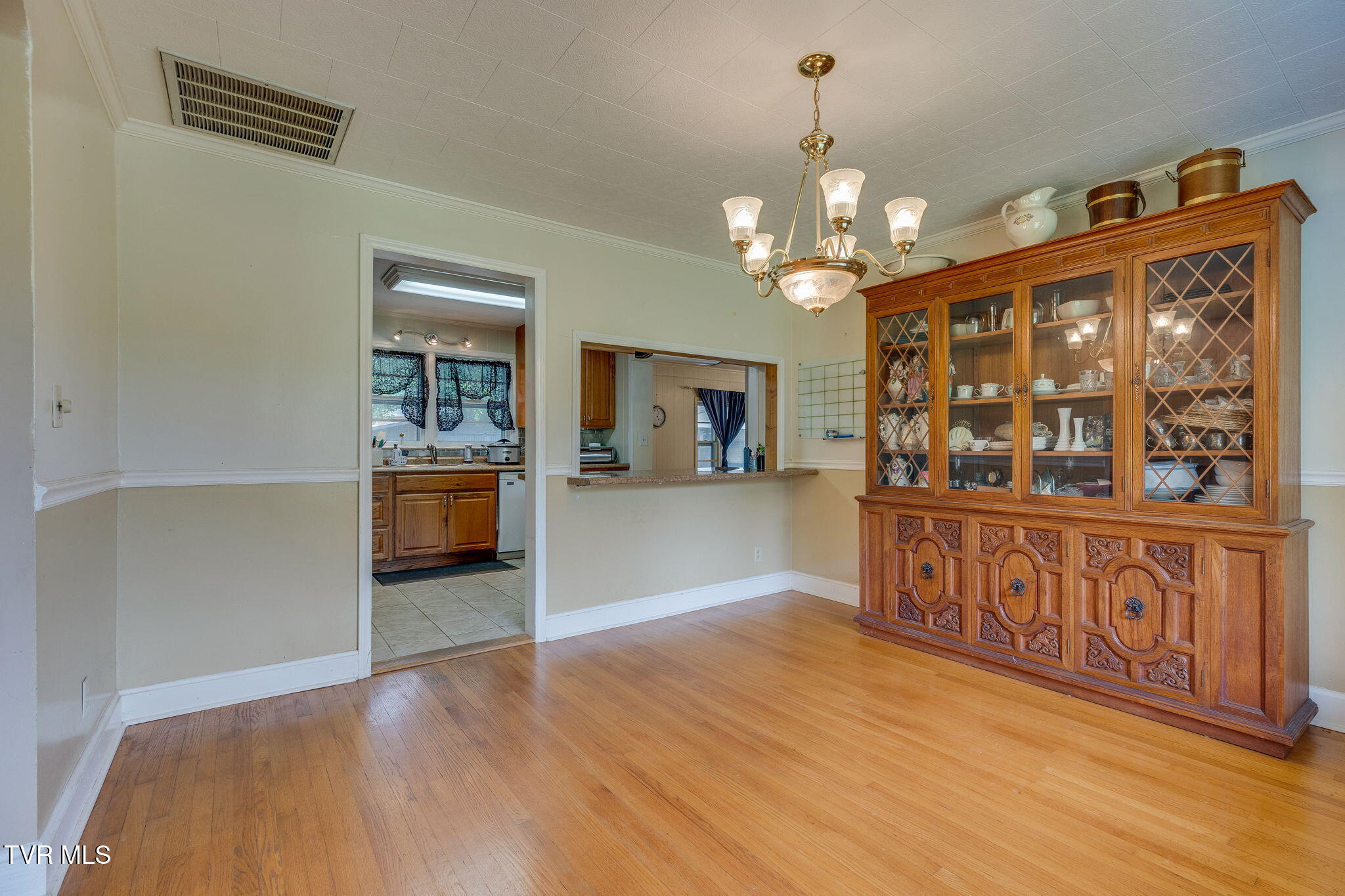 899 Huffine Road Johnson City, TN 37604 - Photo 10 of 41 010
