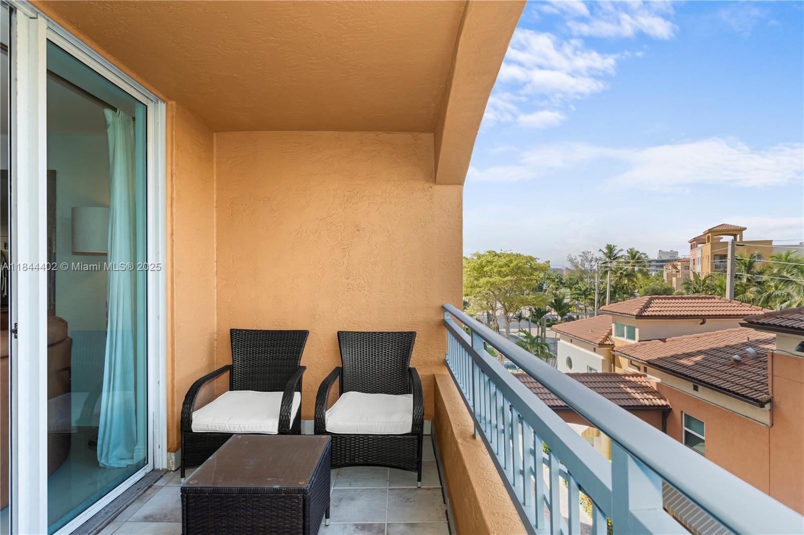 90 Alton Road, Unit 409 Miami Beach, FL 33139 - Photo 11 of 19