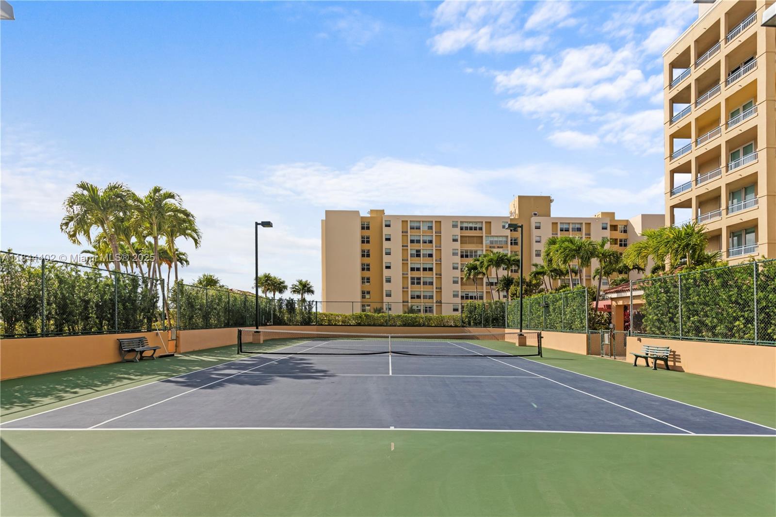 90 Alton Road, Unit 409 Miami Beach, FL 33139 - Photo 16 of 19