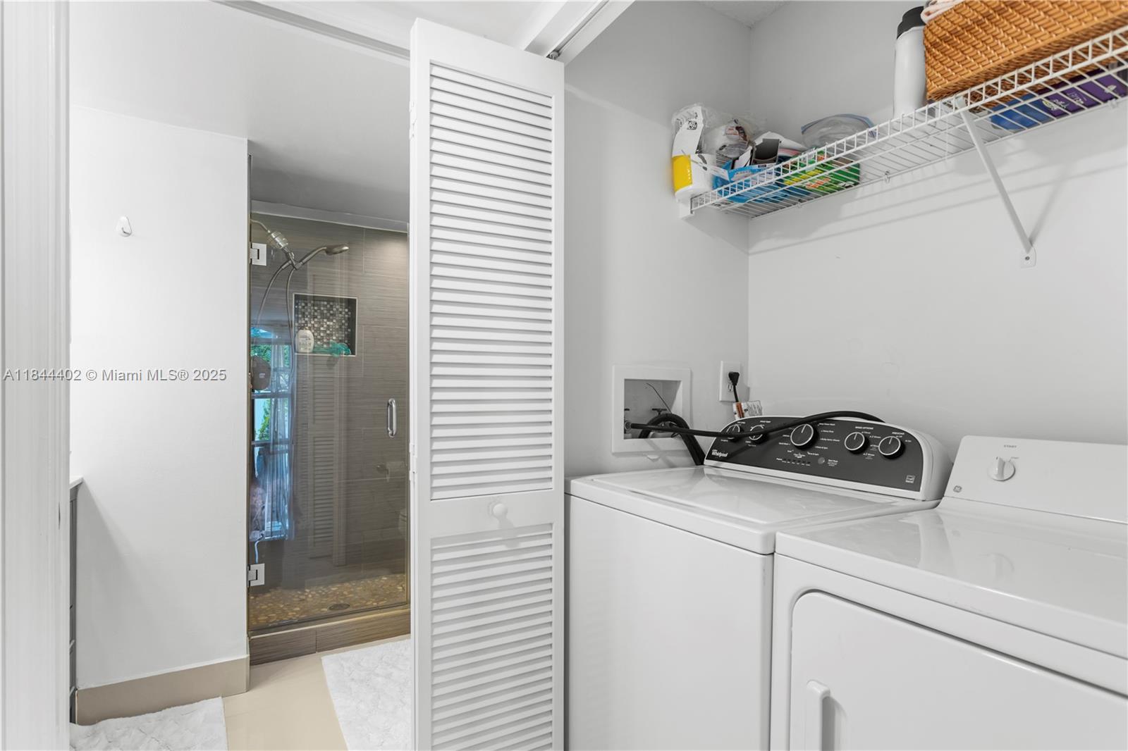 90 Alton Road, Unit 409 Miami Beach, FL 33139 - Photo 10 of 19