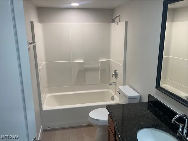 $1,550 | 3145 East Flamingo Road, Unit 1054, Las Vegas, NV 89121