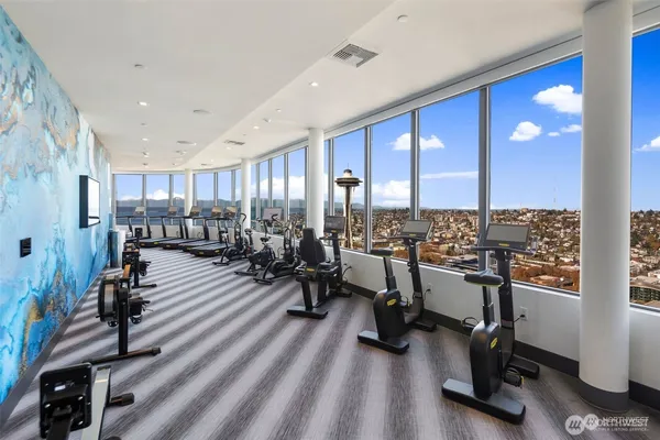 $599,995 | 2510 6th Avenue, Unit 1103, Seattle, WA 98121