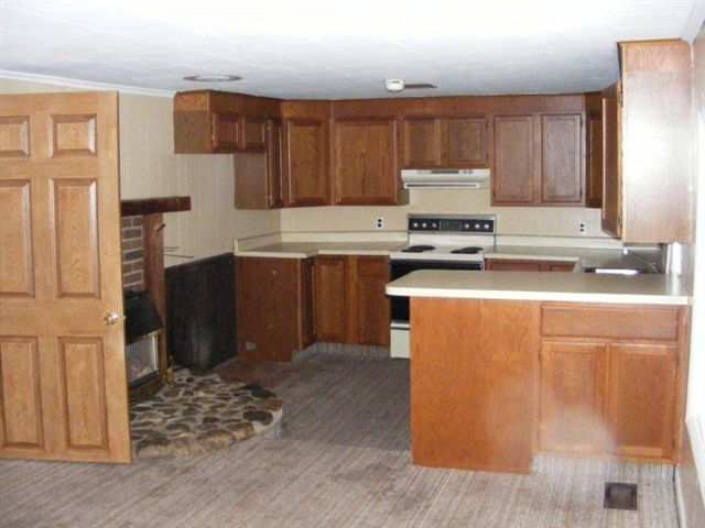 313 3rd Street Howe, IN 46746 - Photo 3 of 9 Gallery Image 3