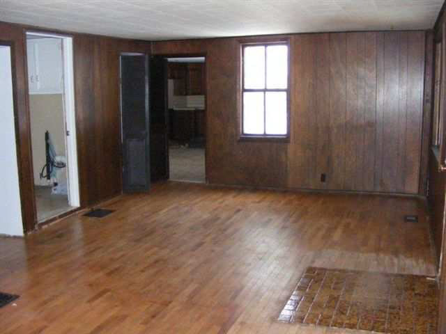 313 3rd Street Howe, IN 46746 - Photo 4 of 9 Gallery Image 4