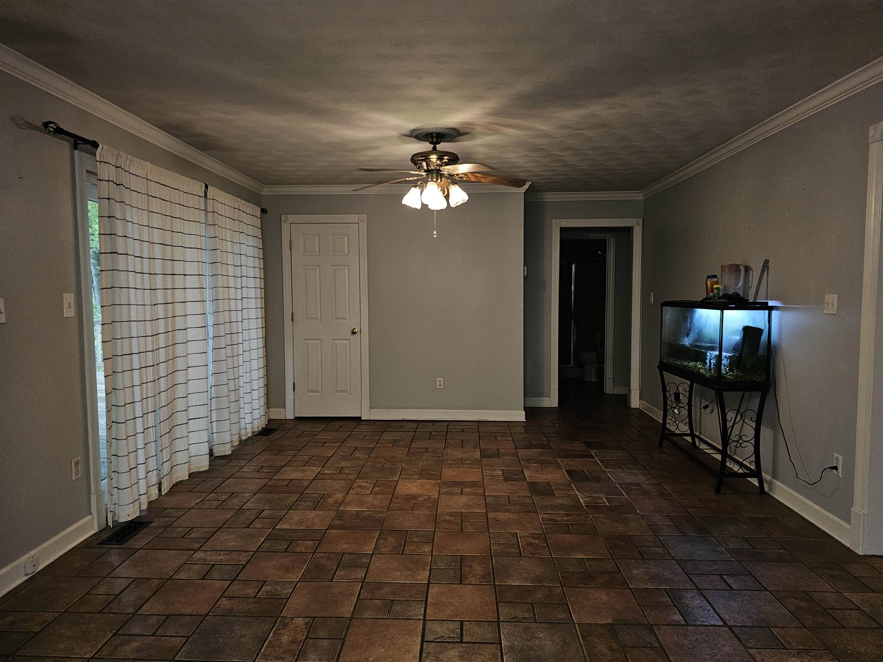 113 Smith Drive Ripley, TN 38063 - Photo 7 of 39 a living room with furniture and a flat screen tv