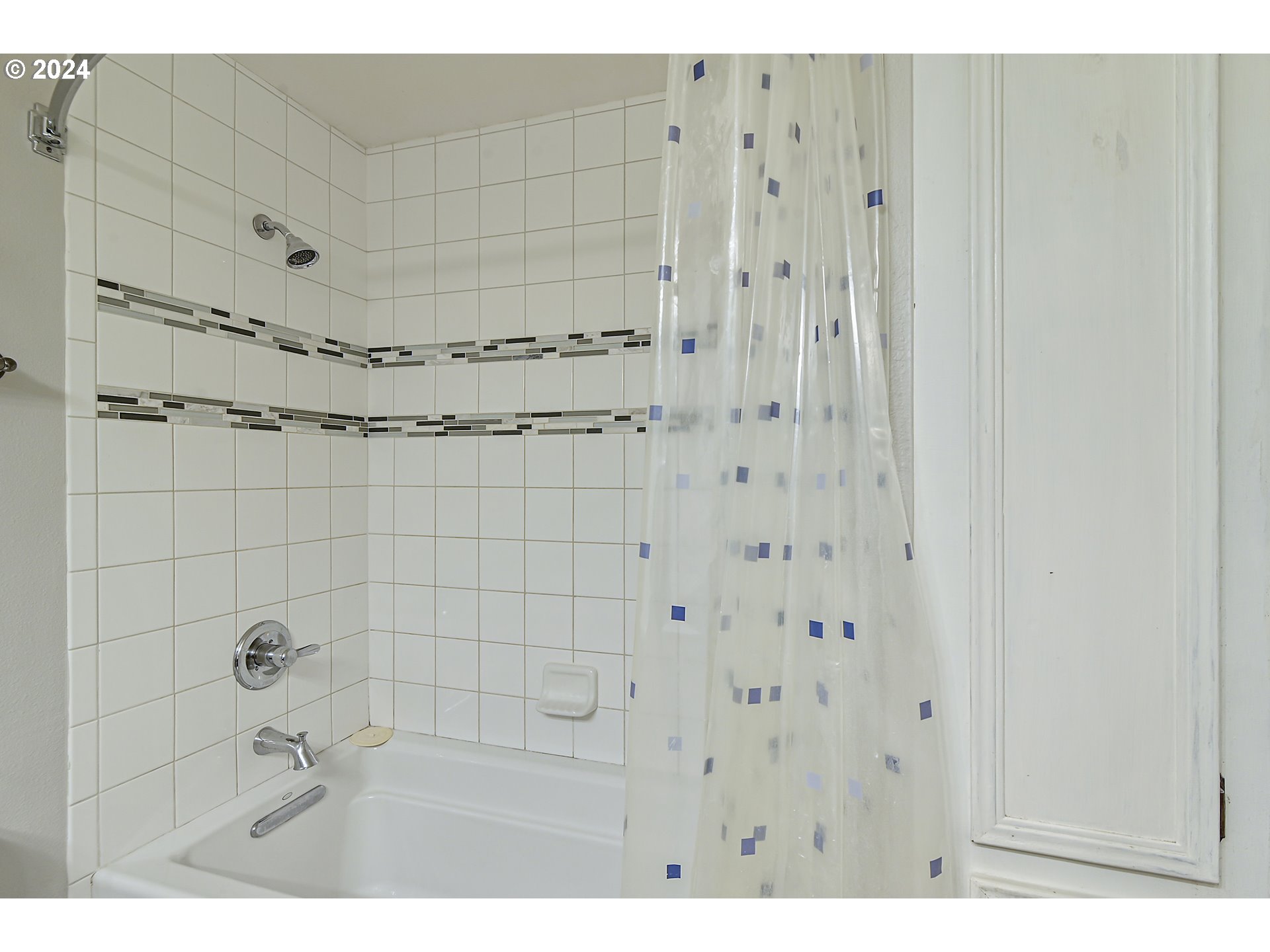 16645 Southwest Rigert Terrace Beaverton, OR 97007 - Photo 22 of 34 Gallery Image 22