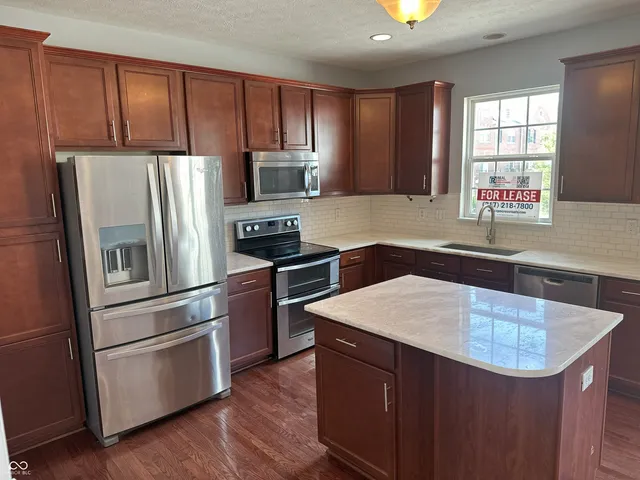 $2,250 | 11461 Reagan Drive, Fishers, IN 46038