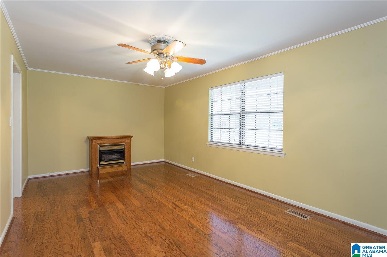 300 Hilltop Road Weaver, AL 36277 - Photo 3 of 32