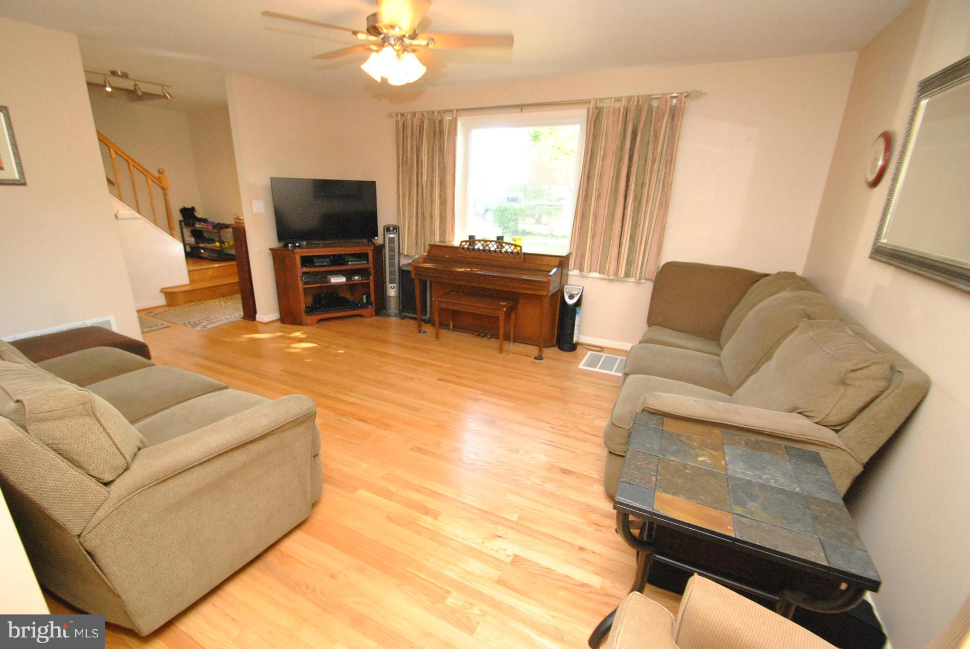 8128 Conduit Road Baltimore, MD 21234 - Photo 4 of 23 GORGEOUS HARDWOOD FLOORING & NEUTRAL COLORS