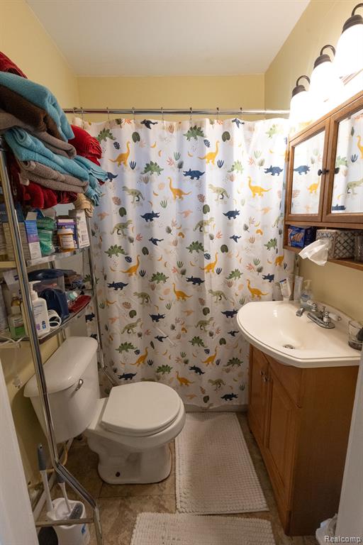 96 Ruth Avenue Pontiac, MI 48341 - Photo 8 of 22
