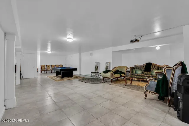 $2,500,000 | 185 Dayna Court, Toms River, NJ 08753