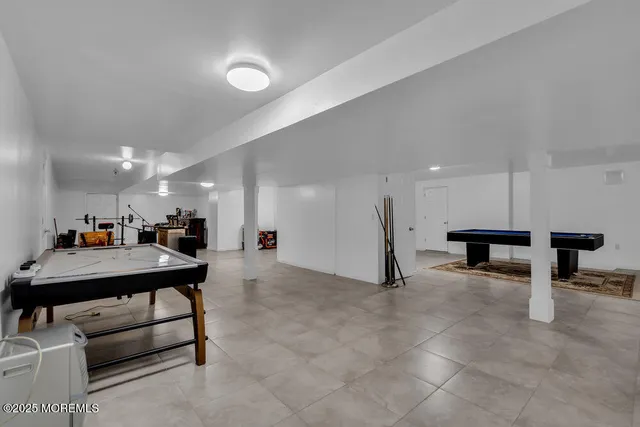 $2,500,000 | 185 Dayna Court, Toms River, NJ 08753