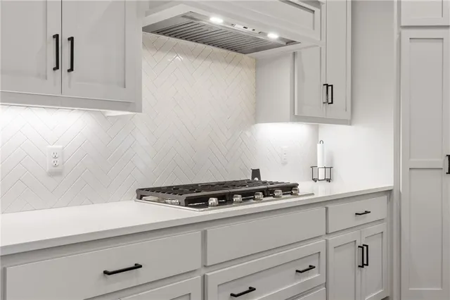 $565,000 | 1521 Southwest Arbormill Terrace, Lee's Summit, MO 64082