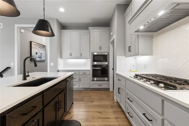 $565,000 | 1521 Southwest Arbormill Terrace, Lee's Summit, MO 64082