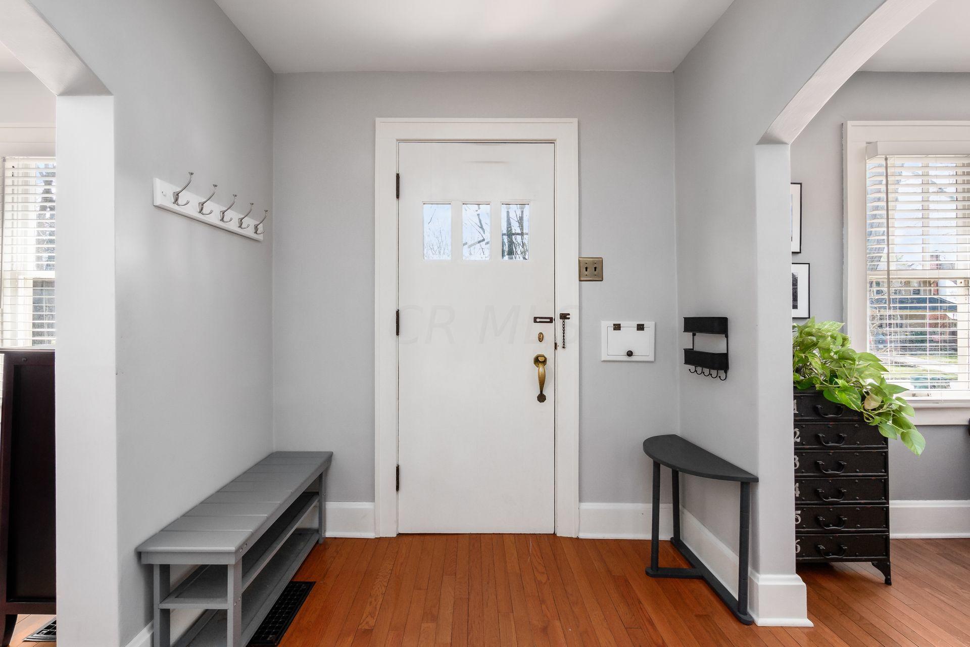 188 Winthrop Road Columbus, OH 43214 - Photo 3 of 24 Gallery Image 3
