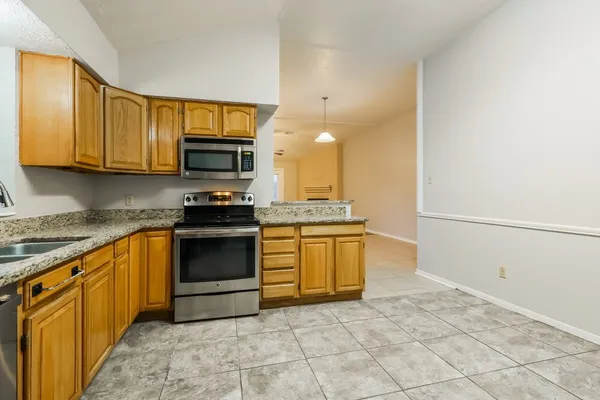 $1,890 | 1010 Hickory Post Court, Tomball, TX 77375