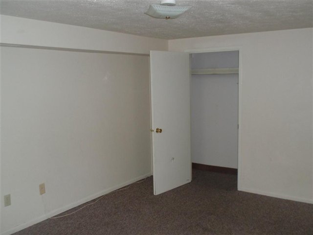 1005-1007 South Whipple Road Spokane Valley, WA 99206 - Photo 5 of 8 Gallery Image 5