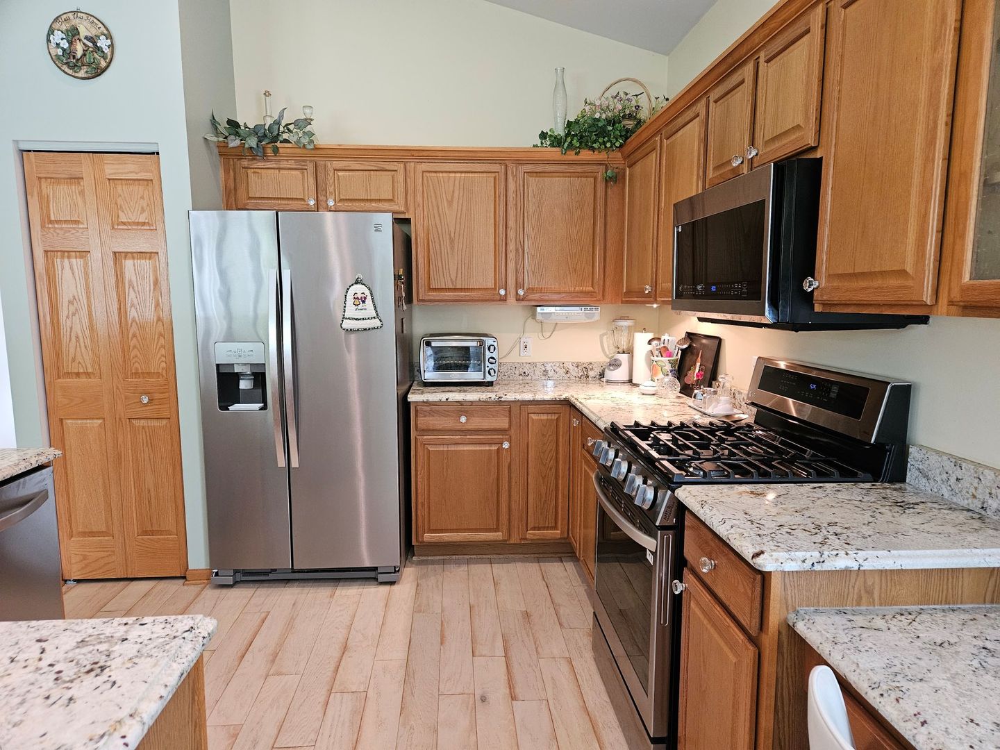 1526 Benzie Circle Romeoville, IL 60446 - Photo 8 of 31