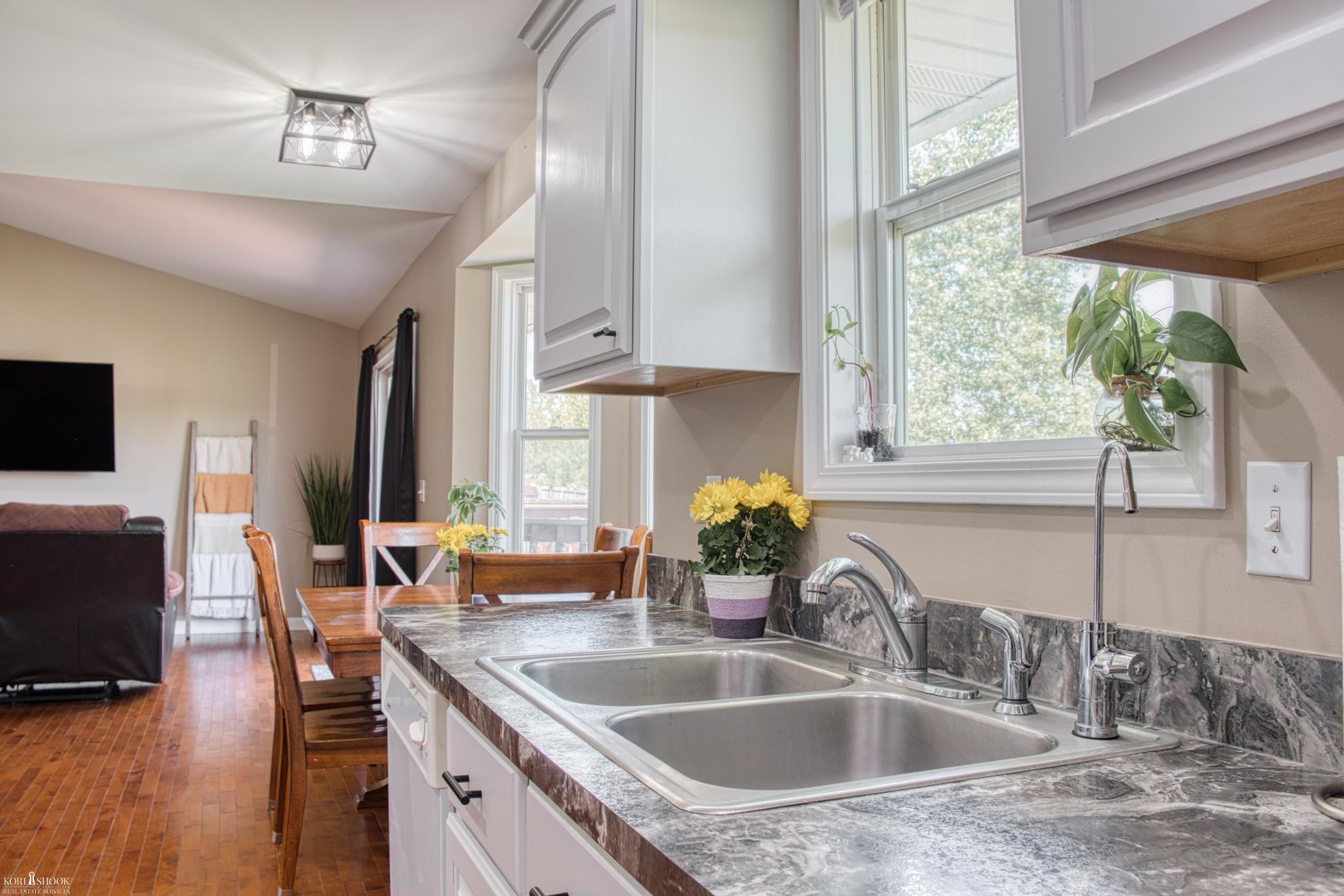 4492 North Belsay Road Flint, MI 48506 - Photo 11 of 34 Gallery Image 11