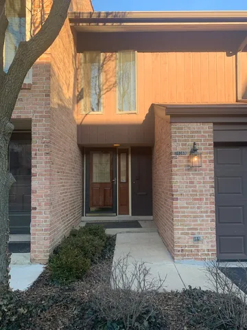 $3,850 | 1836 Wildberry Drive, Unit D, Glenview, IL 60025